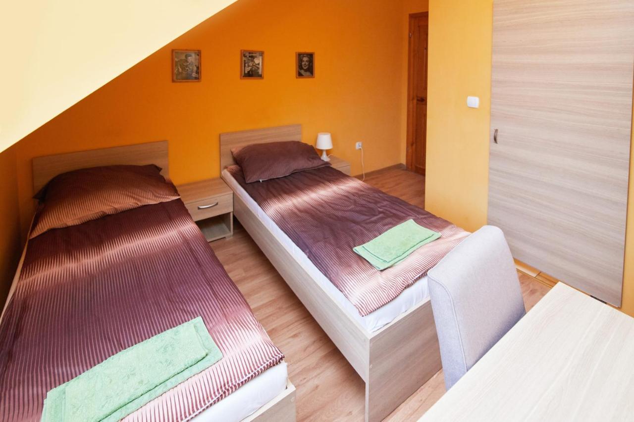 Karczma-Koszwice Bed and Breakfast Buitenkant foto