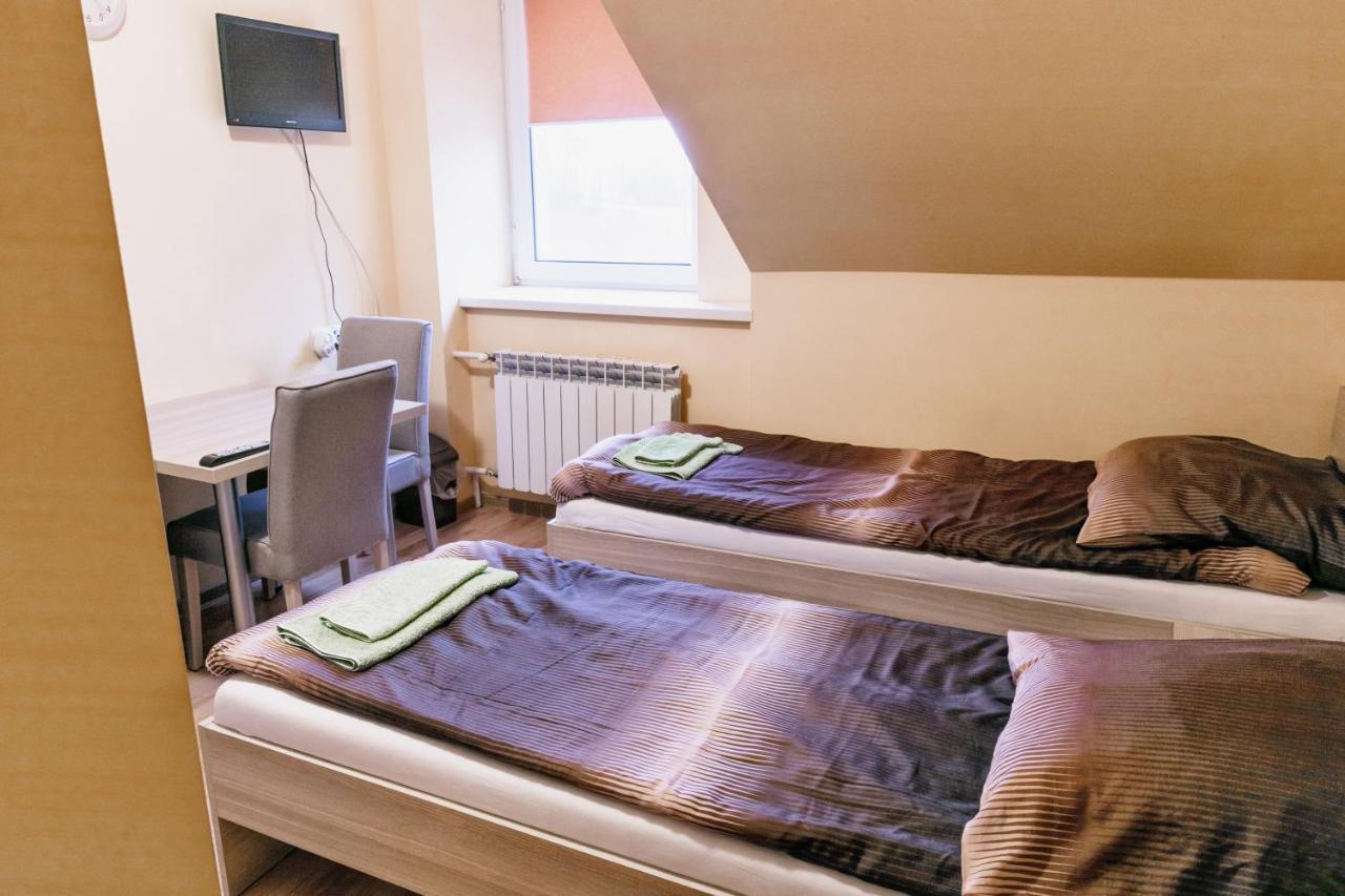 Karczma-Koszwice Bed and Breakfast Buitenkant foto
